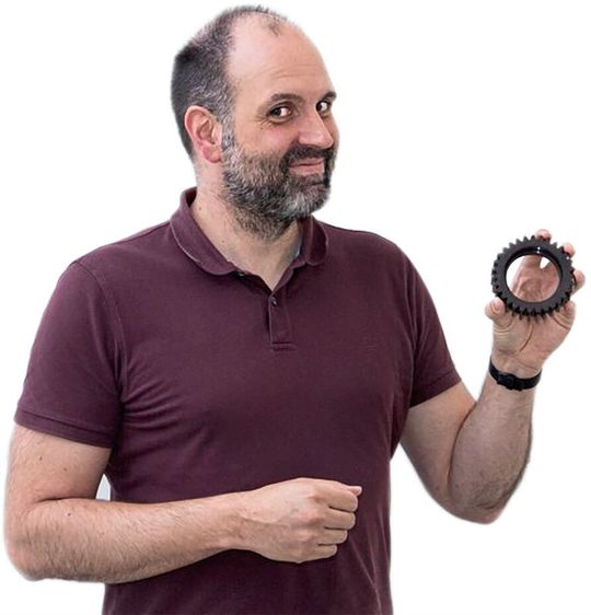 „Viele wichtige Eigenschaften von Materialien kommen erst durch vermeintliche Fehler zustande“, weiß Prof. Gachot von der TU Wien.