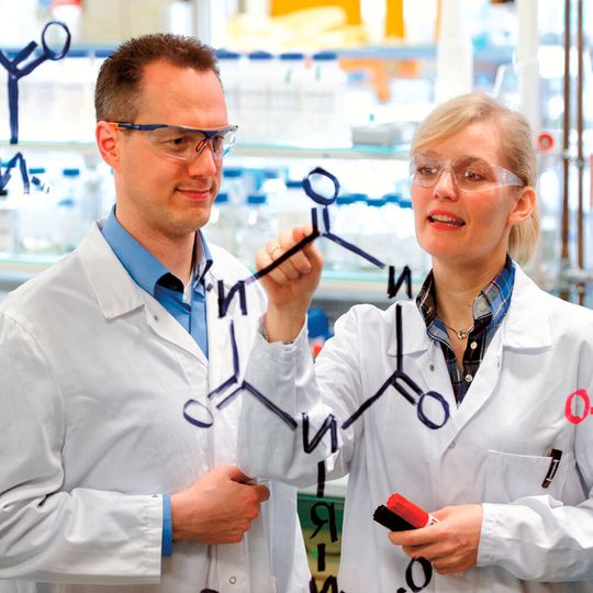 Covestro steht erneut auf Platz 1 der beliebtesten Arbeitgeber in der Chemiebranche. Covestro steht erneut auf Platz 1 der beliebtesten Arbeitgeber in der Chemiebranche.