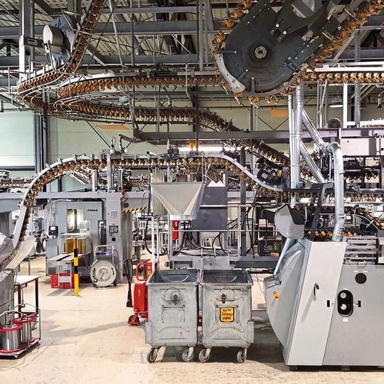 Der rasche Strukturwandel im Medienbereich wirkt sich seit längerer Zeit negativ auf die Auftragslage für Produktionsanlagen für die grafische Industrie aus, weshalb sich die Ferag AG zum Abbau von bis zu 150 Stellen gewzungen sieht. Der rasche Strukturwandel im Medienbereich wirkt sich seit längerer Zeit negativ auf die Auftragslage für Produktionsanlagen für die grafische Industrie aus, weshalb sich die Ferag AG zum Abbau von bis zu 150 Stellen gewzungen sieht.