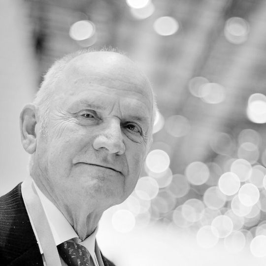 Ferdinand Piëch ist im Alter von 82 Jahren verstorben. Ferdinand Piëch ist im Alter von 82 Jahren verstorben.