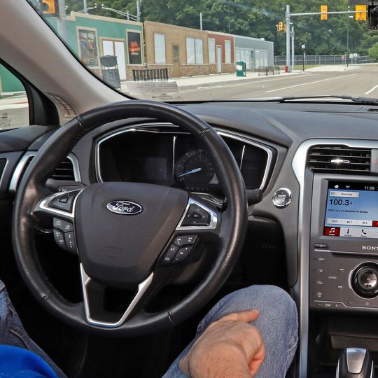 Ford arbeitet schon länger am autonomen Fahren – seit kurzer Zeit gemeinsam mit VW. Ford arbeitet schon länger am autonomen Fahren – seit kurzer Zeit gemeinsam mit VW.
