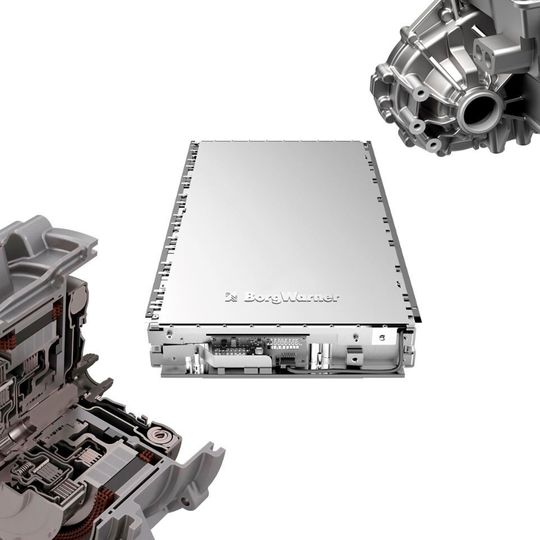 Elektrischer Achsantrieb (oben), Batteriepaket (Mitte) und Hybridmodul (unten) sind die Borg-Warner-Highlights auf der IAA. Elektrischer Achsantrieb (oben), Batteriepaket (Mitte) und Hybridmodul (unten) sind die Borg-Warner-Highlights auf der IAA.