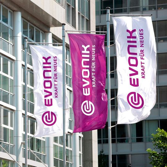 Evonik hat eine dreijährige Partnerschaft mit dem Center for Microbiome Innovation der University of California San Diego angekündigt. Evonik hat eine dreijährige Partnerschaft mit dem Center for Microbiome Innovation der University of California San Diego angekündigt.