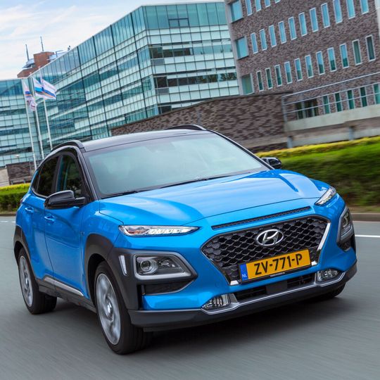 Der Hyundai Kona Hybrid kostet mindestens 26.900 Euro. Der Hyundai Kona Hybrid kostet mindestens 26.900 Euro.