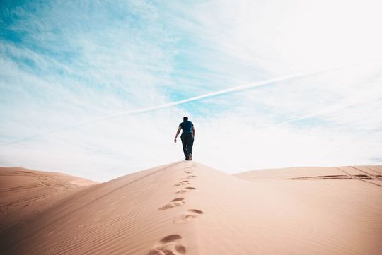 Agile Führung leben, kooperative Teams schaffen und neue Wege einschlagen – das macht eine Führungskraft aus Agile Führung leben, kooperative Teams schaffen und neue Wege einschlagen – das macht eine Führungskraft aus