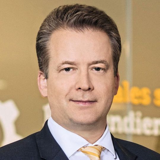 Freut sich auf seine verantwortungsvolle Aufgabe als Vorstandsvorsitzender der Jungheinrich AG: Dr. Lars Brzoska. Freut sich auf seine verantwortungsvolle Aufgabe als Vorstandsvorsitzender der Jungheinrich AG: Dr. Lars Brzoska.