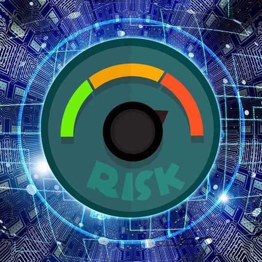 cyber-Risiken für Unternehmen steigen: 28 Prozent werden täglich von Hackern angegriffen. cyber-Risiken für Unternehmen steigen: 28 Prozent werden täglich von Hackern angegriffen.