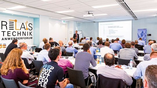 Relaisforum 2019: Am 17. und 18. Oktober trifft sich die Branche, um aktuelle Trends und Entwicklungen zu diskutieren. Ein- und Quereinsteiger profitieren vom Grundlagenteil am ersten Tag. Relaisforum 2019: Am 17. und 18. Oktober trifft sich die Branche, um aktuelle Trends und Entwicklungen zu diskutieren. Ein- und Quereinsteiger profitieren vom Grundlagenteil am ersten Tag.