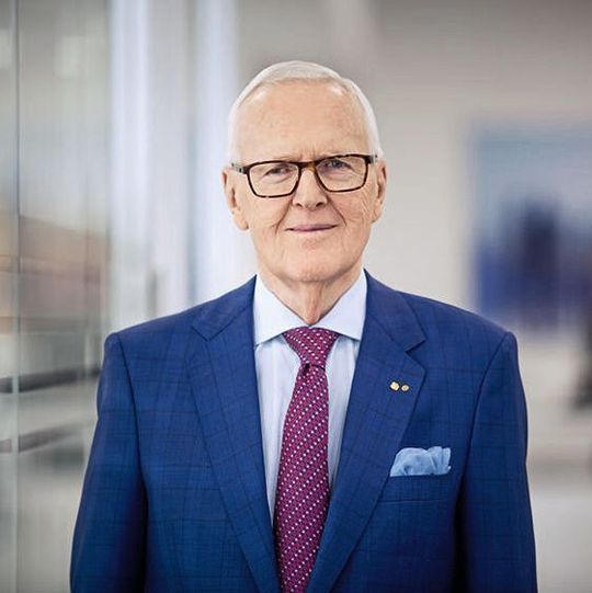 Unternehmer, Förderer, Visionär: Dietmar Harting vollendet am 15. September 2019 sein 80. Lebensjahr. Unternehmer, Förderer, Visionär: Dietmar Harting vollendet am 15. September 2019 sein 80. Lebensjahr.