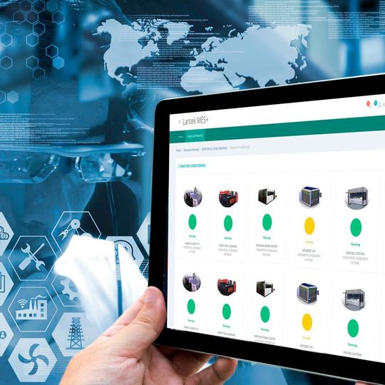 Cloud-Anwendungen von Lantek unterstützen Unternehmen bei der Digitalisierung, für mehr Effizienz in der Blechbearbeitung. Cloud-Anwendungen von Lantek unterstützen Unternehmen bei der Digitalisierung, für mehr Effizienz in der Blechbearbeitung.
