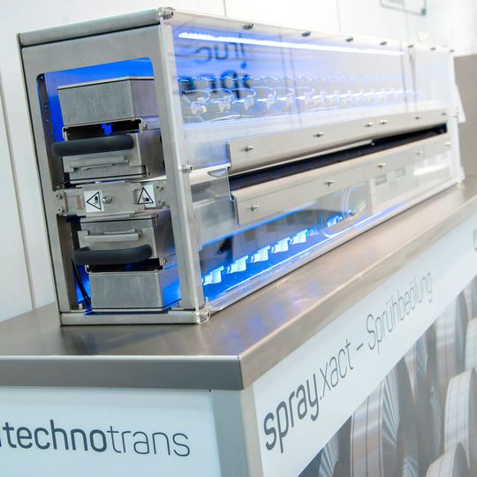 Ob Coilbänder, Platinen oder Formteile – mit einer Sprühbeölung ohne Druckluft können Anwender nachhaltiger produzieren. Ob Coilbänder, Platinen oder Formteile – mit einer Sprühbeölung ohne Druckluft können Anwender nachhaltiger produzieren.