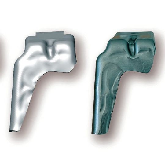 3D Volumensimulation ermöglicht die genaue Simulation des Umformprozesses: Realität (re.) und Simulati-on (li.) sind praktisch nicht zu unterscheiden. 3D Volumensimulation ermöglicht die genaue Simulation des Umformprozesses: Realität (re.) und Simulati-on (li.) sind praktisch nicht zu unterscheiden.