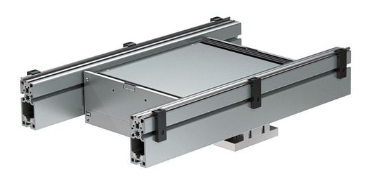 Bei der rein elektrisch betriebene Hub-Quer-Einheit (eHQE) werden für Kettenantrieb und Hub zwei EC-Getriebemotoren eingesetzt. Ein integrierter Hall-Sensor soll exakte Positionieraufgaben erlauben.