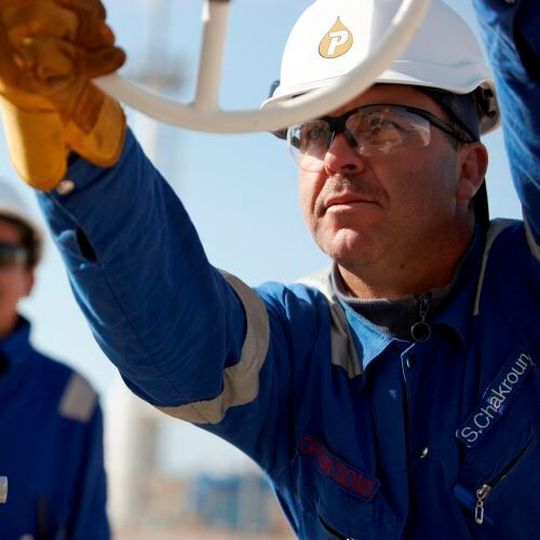 This is Petrofac’s first contract to specifically undertake maintenance activities for a full asset in Abu Dhabi. This is Petrofac’s first contract to specifically undertake maintenance activities for a full asset in Abu Dhabi.