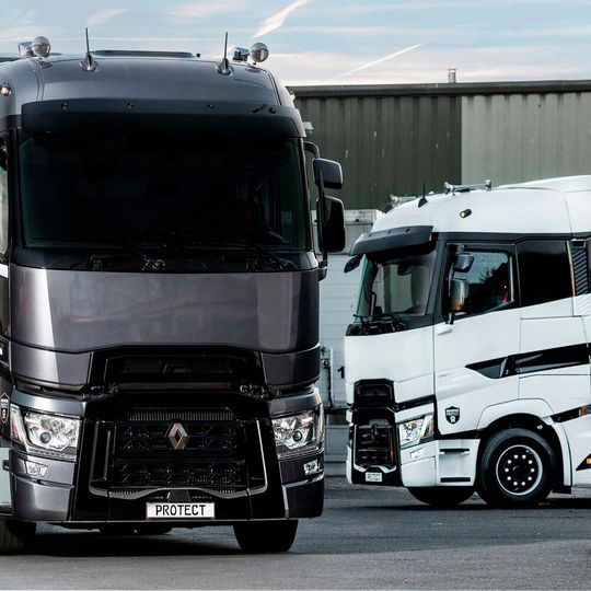 Mit dem Renault Trucks T sollen BGL-Mitglieder aus dem Fernverkehrtransport angesprochen werden. Mit dem Renault Trucks T sollen BGL-Mitglieder aus dem Fernverkehrtransport angesprochen werden.