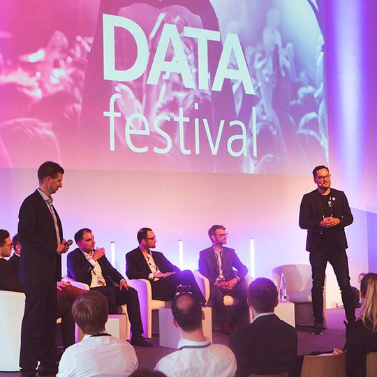 Die bereits dritte „DATA Festival Konferenz“ findet vom 17. bis 20. März 2020 statt. Die bereits dritte „DATA Festival Konferenz“ findet vom 17. bis 20. März 2020 statt.