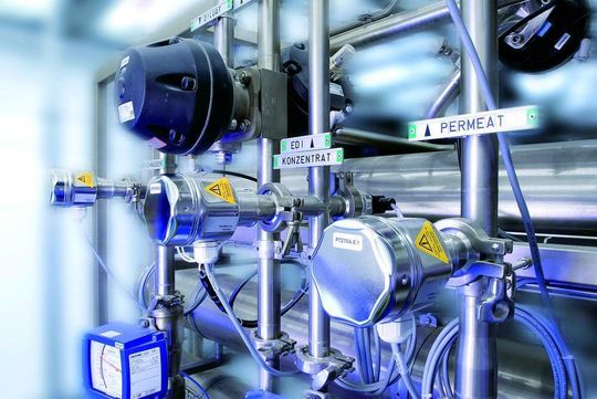 Durch die RO-Konzentratstufe ist eine Wasserausbeute der Umkehrosmosestufe von bis zu 90 Prozent möglich. Das optimiert die Wirtschaftlichkeit der Anlage. Bilder: Christ Durch die RO-Konzentratstufe ist eine Wasserausbeute der Umkehrosmosestufe von bis zu 90 Prozent möglich. Das optimiert die Wirtschaftlichkeit der Anlage. Bilder: Christ