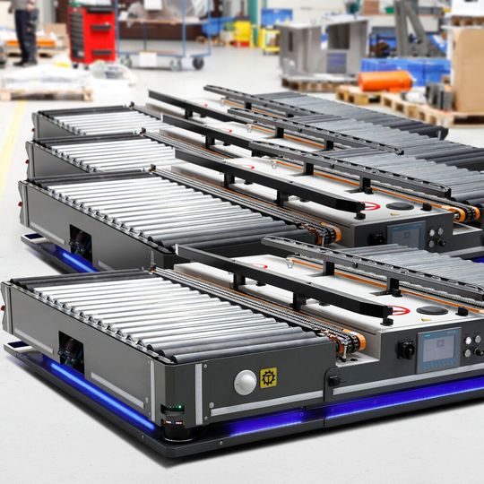 Um den Produktionsbedarf an Fahrerlosen Transportsystemen decken zu können, erweitert Tünkers seinen Standort in Raitingen. Um den Produktionsbedarf an Fahrerlosen Transportsystemen decken zu können, erweitert Tünkers seinen Standort in Raitingen.