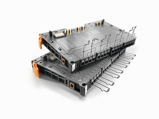 Die digitalen Ein- und Ausgangsmodule besitzen eine galvanische Trennung zwischen den Kanälen und zum System, das erhöht die Betriebssicherheit der Anlage. Die digitalen Ein- und Ausgangsmodule besitzen eine galvanische Trennung zwischen den Kanälen und zum System, das erhöht die Betriebssicherheit der Anlage.