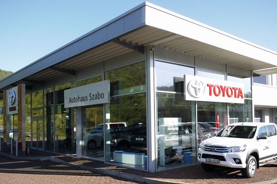 Das Toyota-Autohaus Szabo hat sein Marktgebiet fest im Griff. Das Toyota-Autohaus Szabo hat sein Marktgebiet fest im Griff.