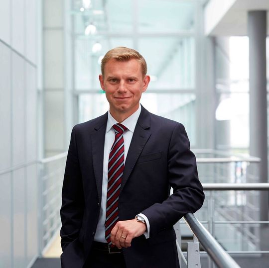 Uwe Vogt, Aucotec-Vorstand: „Wir sind sehr stolz, mit Engineering Base das Rückgrat für die Daten zu Equinors Anlagen und ihre Wartung zu liefern.“ Uwe Vogt, Aucotec-Vorstand: „Wir sind sehr stolz, mit Engineering Base das Rückgrat für die Daten zu Equinors Anlagen und ihre Wartung zu liefern.“