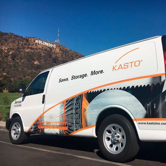 Kasto Maschinenbau hat sich in seiner Unternehmensgeschichte auch international etabliert. Kasto Maschinenbau hat sich in seiner Unternehmensgeschichte auch international etabliert.