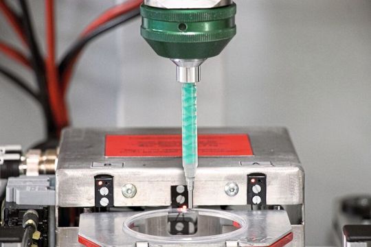 Der Dosiermischkopf LV 2/2 von Tartler ist für die präzise Verarbeitung niederviskoser Komponenten und ihre punktgenaue Applikation in kleinen Mengen konzipiert. Er ist ausgelegt für Anwendungen im Elektroverguss und der Klebetechnik. Der Dosiermischkopf LV 2/2 von Tartler ist für die präzise Verarbeitung niederviskoser Komponenten und ihre punktgenaue Applikation in kleinen Mengen konzipiert. Er ist ausgelegt für Anwendungen im Elektroverguss und der Klebetechnik.