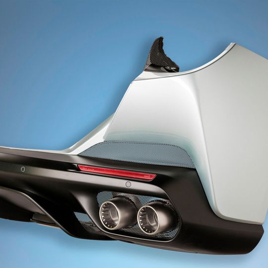Leicht, dünn und extrem robust –Elastolit®ermöglicht dünne Leichtbaukomponenten im Fahrzeug. Leicht, dünn und extrem robust –Elastolit®ermöglicht dünne Leichtbaukomponenten im Fahrzeug.