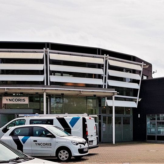 Yncoris hat das ehemalige Smart Center am Kreisel Ludwig-Erhard-Platz bezogen und zum smarten Service Center weiterentwickelt. Yncoris hat das ehemalige Smart Center am Kreisel Ludwig-Erhard-Platz bezogen und zum smarten Service Center weiterentwickelt.