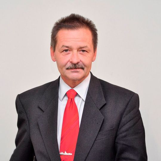 Thomas Biller, Schukat: „Wir bevorraten schon jetzt neue MOSFETs von TSC.“ Thomas Biller, Schukat: „Wir bevorraten schon jetzt neue MOSFETs von TSC.“