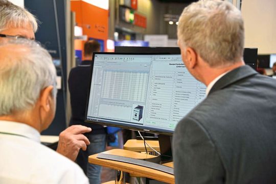 Amperesoft zeigt die Anwendungsmöglichkeiten für die eCl@ss-Version 11.0. Amperesoft zeigt die Anwendungsmöglichkeiten für die eCl@ss-Version 11.0.
