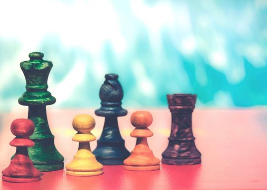 Serious Games stellen ein wertvolles Mittel dar, um etliche Schmerzpunkte einer Organisation zumindest zu lindern. Serious Games stellen ein wertvolles Mittel dar, um etliche Schmerzpunkte einer Organisation zumindest zu lindern.