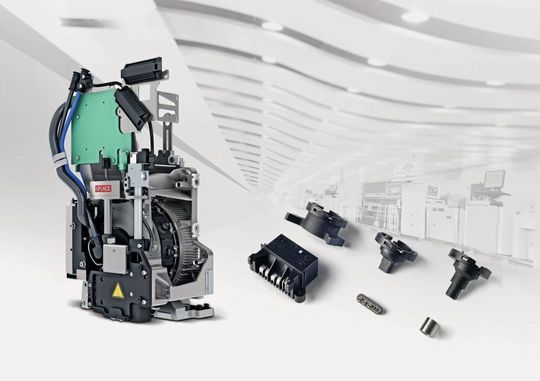 Drei Bestückmodi: Der Bestückkopf SIPLACE MultiStar variiert softwarebasiert je nach Bauteilanforderung die drei Modi Collect & Place, Pick & Place und ein Mixed Mode. So kann er ein riesiges Bauteilspektrum verarbeiten – von 01005 bis 50 x 40 x 15,5 mm.