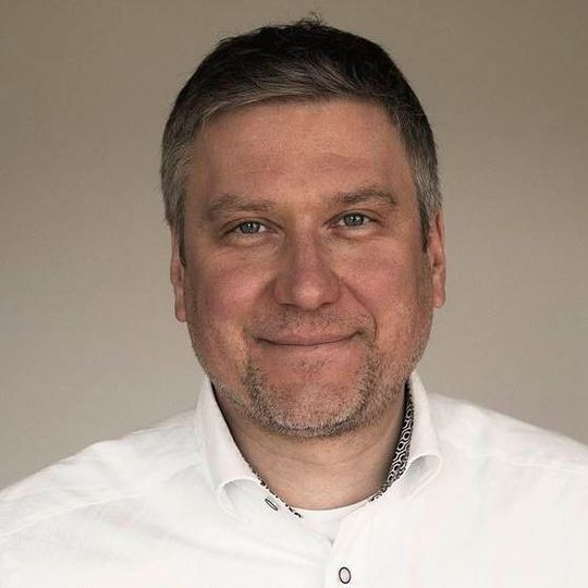 Mit seinem Unternehmen Gudat Solutions ist Jörg Gudat einer der Vorreiter der Digitalisierung im Autohaus. Mit seinem Unternehmen Gudat Solutions ist Jörg Gudat einer der Vorreiter der Digitalisierung im Autohaus.