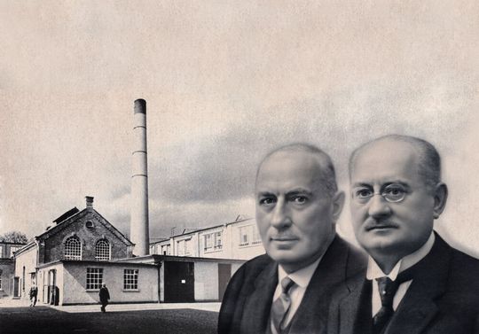 Hermann Heller (l.) gründet 1894 das Unternehmen. 1900 tritt sein Bruder Ernst als gelernter Kaufmann ins Unternehmen ein. Hermann Heller (l.) gründet 1894 das Unternehmen. 1900 tritt sein Bruder Ernst als gelernter Kaufmann ins Unternehmen ein.