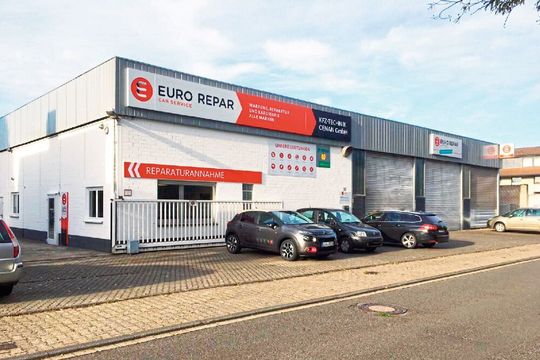 Kfz-Technik Cenan in Niederzier ist der 400. Partner von Eurorepar in Deutschland. Kfz-Technik Cenan in Niederzier ist der 400. Partner von Eurorepar in Deutschland.