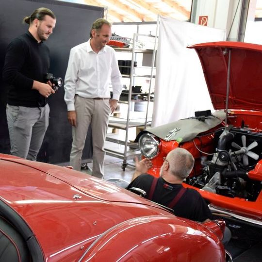 Die Ahrensfeder freie Werkstatt Retzlaff-Automotive zählt zu den Top Ten des Deutschen Werkstattpreises 2019. Die Ahrensfeder freie Werkstatt Retzlaff-Automotive zählt zu den Top Ten des Deutschen Werkstattpreises 2019.