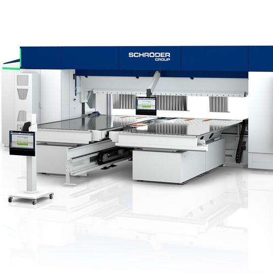 Highlight auf der Messe: Die neue hochgradig automatisierte Schwenkbiegemaschine Evo-Center, die für die Integration in Fertigungsstraßen geeignet ist. Highlight auf der Messe: Die neue hochgradig automatisierte Schwenkbiegemaschine Evo-Center, die für die Integration in Fertigungsstraßen geeignet ist.