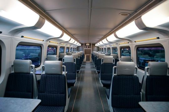 Licht für die Mobilität von Morgen: Auf dem eintägigen Kongress „Photonics. Zukünftige Lichtkonzepte in der Mobilität“ am 7. November in München stehen Lichtkonzepte in Bahn, Auto und Flugzeug im Mittelpunkt. Licht für die Mobilität von Morgen: Auf dem eintägigen Kongress „Photonics. Zukünftige Lichtkonzepte in der Mobilität“ am 7. November in München stehen Lichtkonzepte in Bahn, Auto und Flugzeug im Mittelpunkt.