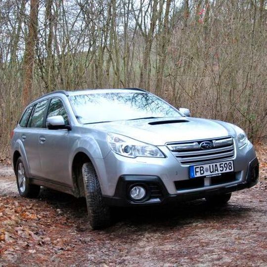 Der Subaru Outback muss in die Werkstatt. Der Subaru Outback muss in die Werkstatt.