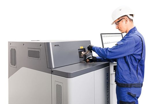 Der neue Hochleistungs-OES-Analysator Spectrolab S für die Metallanalyse in der Prozesskontrolle Der neue Hochleistungs-OES-Analysator Spectrolab S für die Metallanalyse in der Prozesskontrolle
