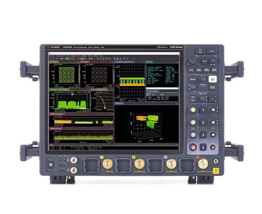 Für die Oszilloskope der UXR-Serie bietet Keysight eine kostengünstige und kohärente Analyse für Breitbandmessungen bis 110 GHz. Für die Oszilloskope der UXR-Serie bietet Keysight eine kostengünstige und kohärente Analyse für Breitbandmessungen bis 110 GHz.