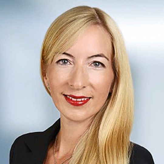 Rechtsanwältin Anne Marhoffer-Beljuli arbeitet bei der Gimmler Rechtsanwaltsgesellschaft mbH. Das Unternehmen berät seit über 20 Jahren bedeutende Industrie- und Handelsunternehmen sowie namhafte Logistikdienstleister in logistischen Rechtsfragen. Rechtsanwältin Anne Marhoffer-Beljuli arbeitet bei der Gimmler Rechtsanwaltsgesellschaft mbH. Das Unternehmen berät seit über 20 Jahren bedeutende Industrie- und Handelsunternehmen sowie namhafte Logistikdienstleister in logistischen Rechtsfragen.