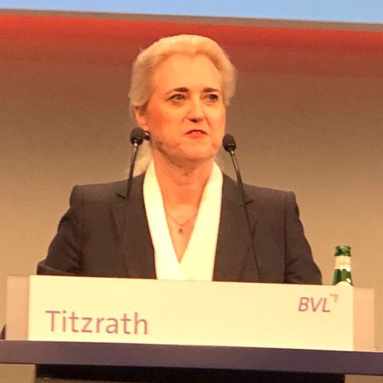 HHLA-CEO Angela Titzrath: „Mutig machen prägt uns von Beginn an!“