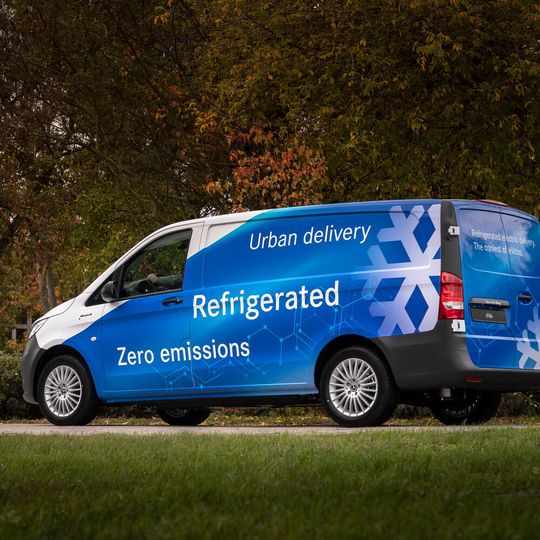 Der E-Vito: ein Kühlfahrzeug für den urbanen Lebensmitteltransport. Der E-Vito: ein Kühlfahrzeug für den urbanen Lebensmitteltransport.