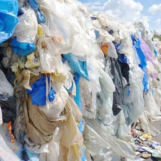 Chemical recycling of plastics breaks down plastic waste into a raw material for the plastics and chemicals industries to use in the production of new high-quality plastics, chemicals and fuels. Chemical recycling of plastics breaks down plastic waste into a raw material for the plastics and chemicals industries to use in the production of new high-quality plastics, chemicals and fuels.