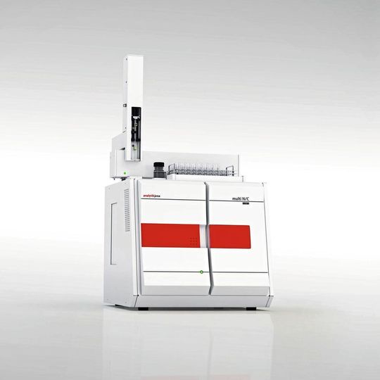 Der TOC-Analysator multi N/C 2100S von Analytik Jena ergänzt die multi N/C pharma-Serie. Er ist auf die Impfstoffqualitätskontrolle über die Gesamtstickstoffmessung spezialisiert. Der TOC-Analysator multi N/C 2100S von Analytik Jena ergänzt die multi N/C pharma-Serie. Er ist auf die Impfstoffqualitätskontrolle über die Gesamtstickstoffmessung spezialisiert.