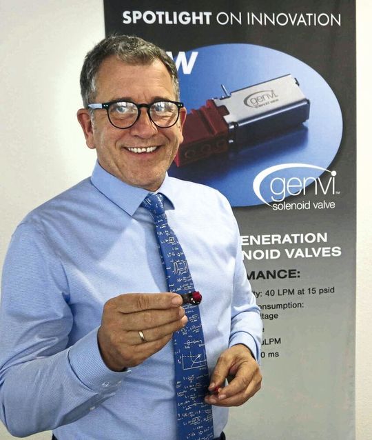 Jürgen Prochno, Geschäftsführer, der deutschen Lee Hydraulische Miniaturkomponenten GmbH verspricht: „Medizingerätehersteller, die keine Kompromisse bei Größe und Zuverlässigkeit eingehen wollen, sind mit unserem neuen Genvi-Ventil bestens bedient.“ Jürgen Prochno, Geschäftsführer, der deutschen Lee Hydraulische Miniaturkomponenten GmbH verspricht: „Medizingerätehersteller, die keine Kompromisse bei Größe und Zuverlässigkeit eingehen wollen, sind mit unserem neuen Genvi-Ventil bestens bedient.“