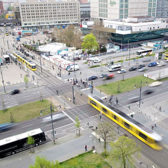 Selbst unter Kfzlern ist das eigene Auto in Städten nicht unumstritten. Selbst unter Kfzlern ist das eigene Auto in Städten nicht unumstritten.