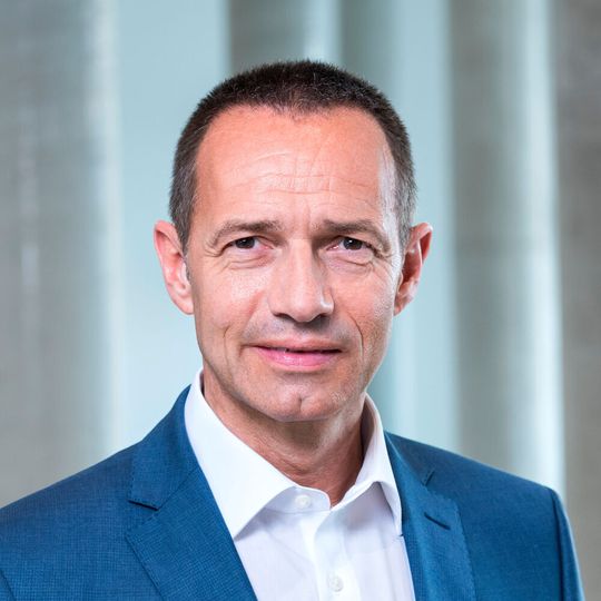 Jürgen Keller freut sich über steigende Verkäufe. Jürgen Keller freut sich über steigende Verkäufe.